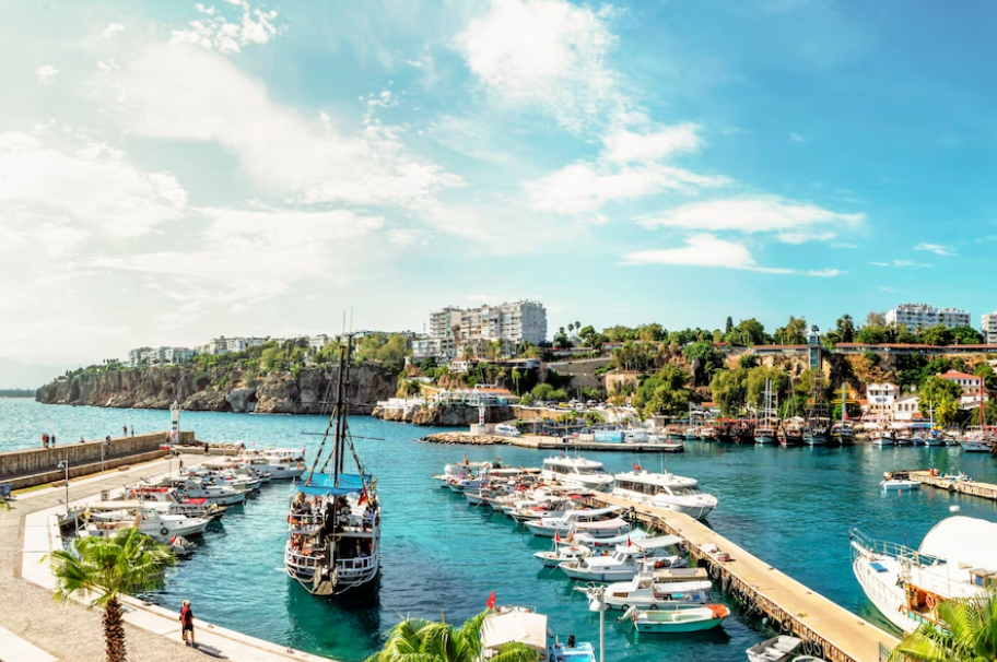 antalya kaleiçi yatlar ve botlar