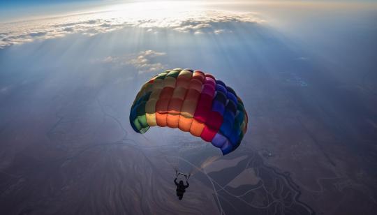 Skydiving Nedir?